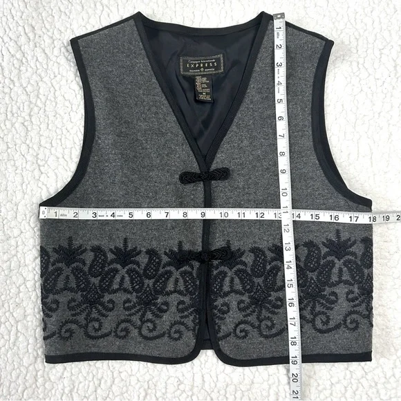Compagnie Internationale Express Wool Vest Women's M Black Gray Embroidered VTG - Picture 6 of 6